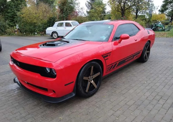 Dodge Challenger cena 97700 przebieg: 129000, rok produkcji 2015 z Krośniewice małe 22